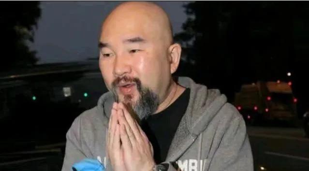 刘真灵堂布置曝光！现场布满粉白色花海灵堂一天要价一万多(图11)