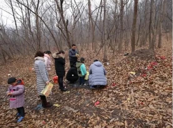 老一辈常说：“4人不上坟子孙一直富”这句话有什么依据吗？(图5)