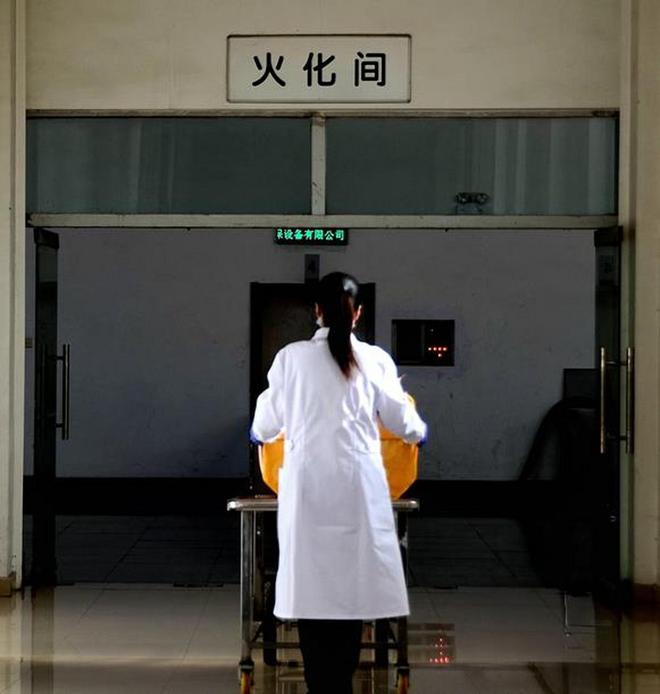 火化尸体时炉子里传来哭喊声？工作人员：并非迷信有科学依据(图13)