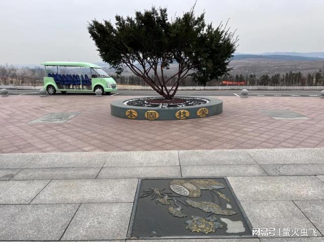 沈阳龙福山墓园价格一览表：孝道主题下的六园区价格与风水布局！(图3)