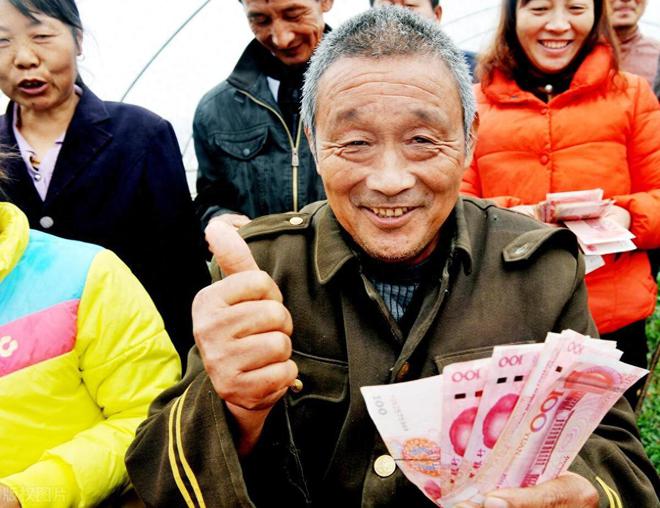 KAIYUN入口：确定了！2025年农民养老金再一次上调有的涨10有的涨40(图17)