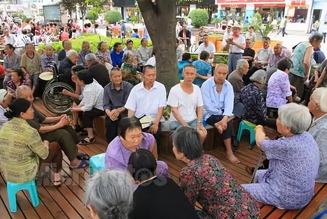 中国人口死亡高峰逼近！22年去世1041万、23年1110万准备好了吗(图2)