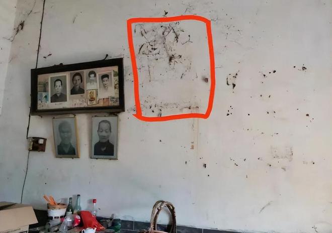 老人安葬后遗像是烧掉还是留着？切记不能乱放建议了解如何处理(图14)