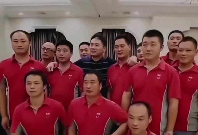 KAIYUN入口：京东举办新春家宴刘强东现身发言章泽天一脸崇拜甜蜜暴击(图12)