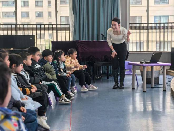 聚焦主题教学助推儿童成长嘉兴渊博庆安幼儿园主题教学教研活动(图2)