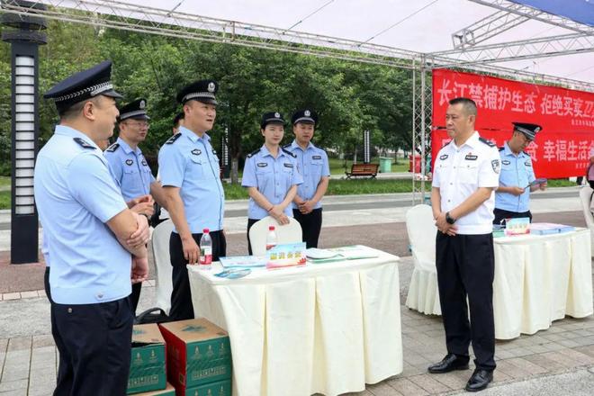 【515经侦宣传日】抓获犯罪嫌疑人21人南充公安破获特大伪造货币案！(图1)