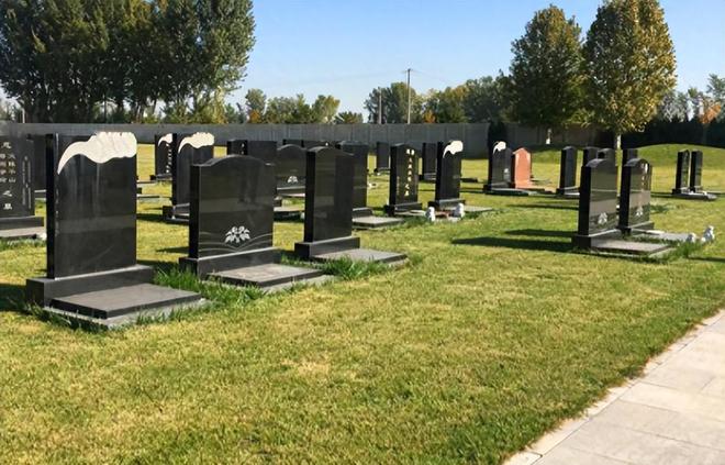 暴利终结？墓地生意的三重收割与消费觉醒(图7)