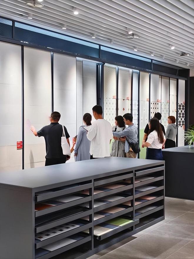 KAIYUN：又爆雷！知名家装公司人去楼空涉案金额巨大百姓维权无望(图9)