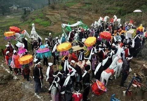 2024起农村土葬、火葬政策将有大调整！重点执行“2拆2清”！(图1)