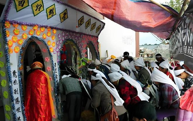 殡葬业寒冬来袭？不是没人离世而是年轻人早已看透“面子经济”(图14)