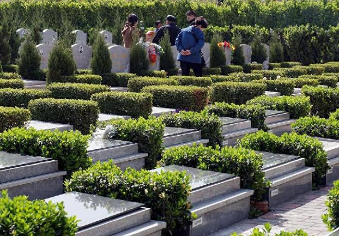 从仙桃殡仪馆馆长落马看殡葬黑幕：人死后竟成“摇钱树”？(图3)