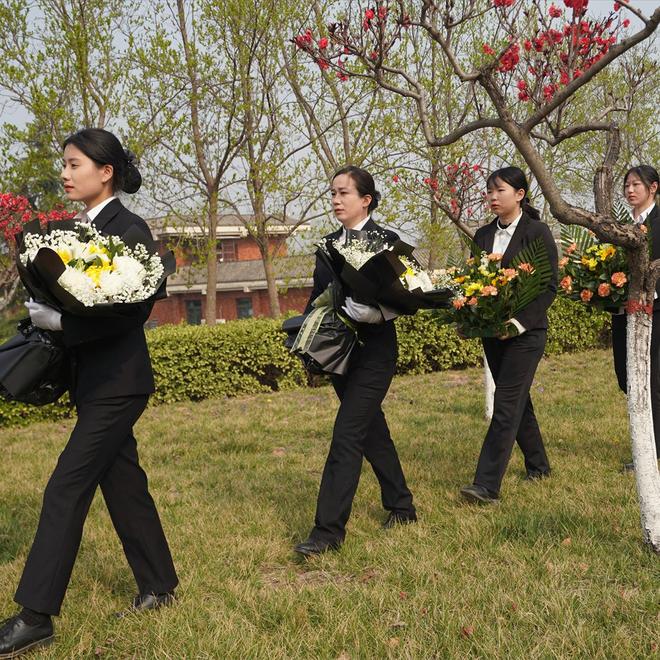 从仙桃殡仪馆馆长落马看殡葬黑幕：人死后竟成“摇钱树”？(图10)