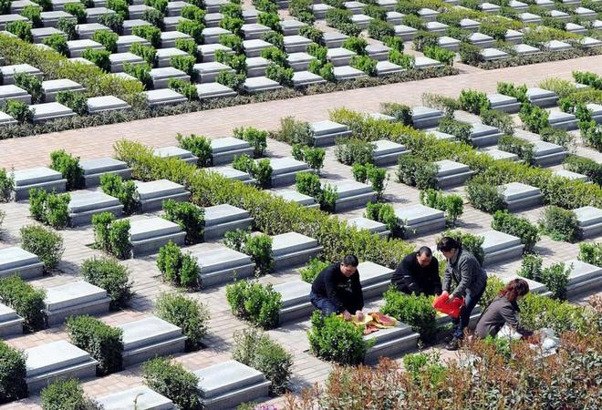 从仙桃殡仪馆馆长落马看殡葬黑幕：人死后竟成“摇钱树”？(图12)