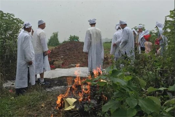 2024年2月安葬吉日一览表(图1)