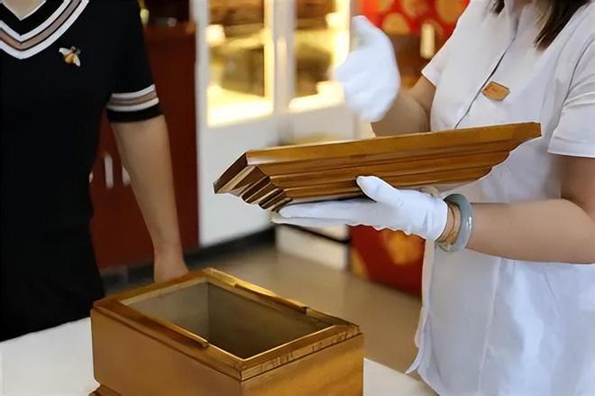 殡葬新规太解气！暴利时代终结天价墓地、骨灰盒要凉了(图5)