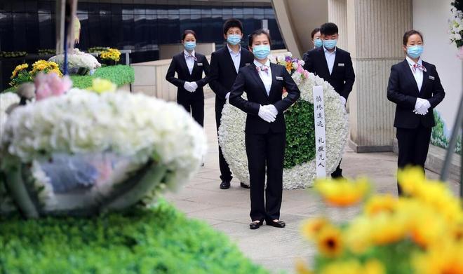 殡葬新规太解气！暴利时代终结天价墓地、骨灰盒要凉了(图20)