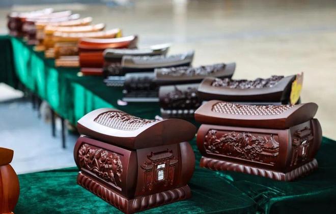 殡葬改革有新调整专家直言：火葬就像烧垃圾为何这么说？(图4)