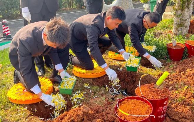 殡葬改革有新调整专家直言：火葬就像烧垃圾为何这么说？(图5)