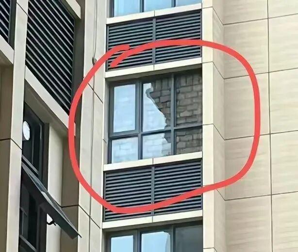 殡葬新规一出“骨灰房”现象会消失吗？(图1)