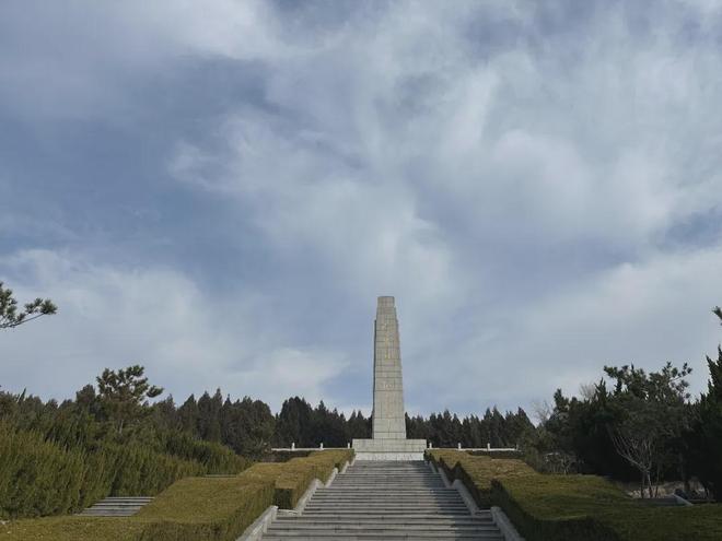 暗访泰山长安陵园：皇家风水烈士陵园当噱头卖活人墓被罚700万(图7)